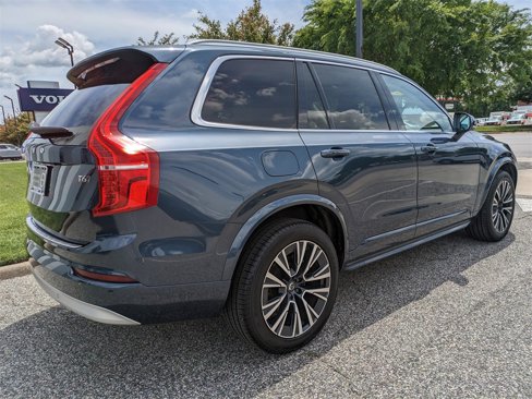 Certified 2022 Volvo XC90 T6 Momentum w/ Climate Package image 4