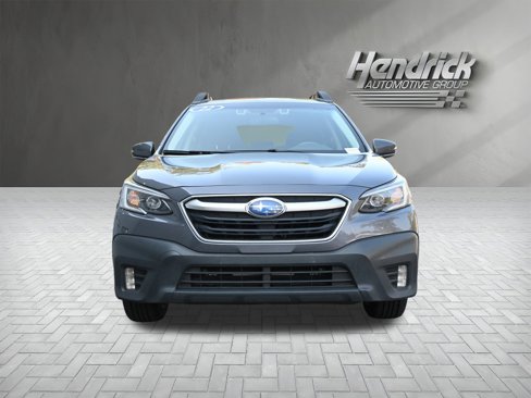 Used 2022 Subaru Outback Premium image 3