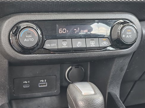 Used 2021 Nissan Kicks SV image 19