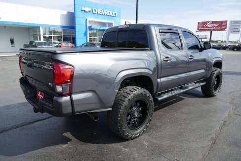 Used 2020 Toyota Tacoma SR image 5