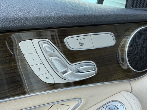 Used 2019 Mercedes-Benz C 300 4MATIC Sedan image 14