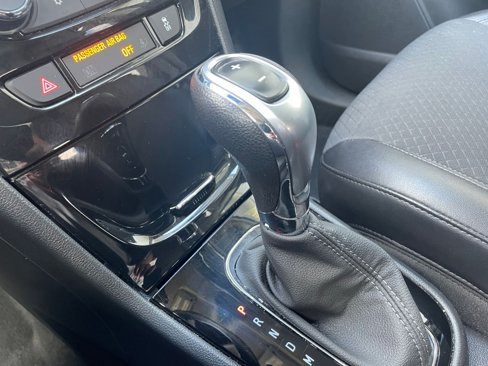 Used 2022 Buick Encore Preferred w/ Safety Package image 39