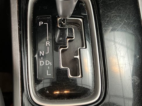 Used 2020 Mitsubishi Outlander SE image 49