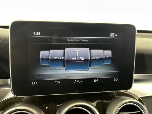 Used 2017 Mercedes-Benz GLC 300 4MATIC image 18