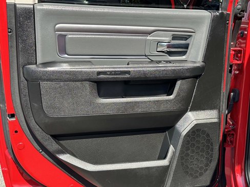 Used 2022 RAM 1500 Classic SLT image 13
