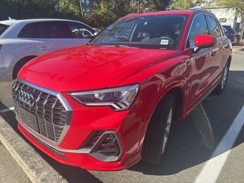 Used 2023 Audi Q3 2.0T Premium image 5