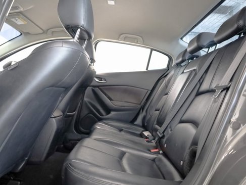 Used 2017 MAZDA MAZDA3 Touring image 25