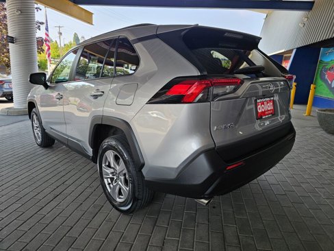 Used 2023 Toyota RAV4 XLE w/ Convenience Package image 7