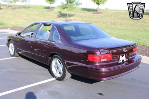 Used 1995 Chevrolet Impala SS image 3