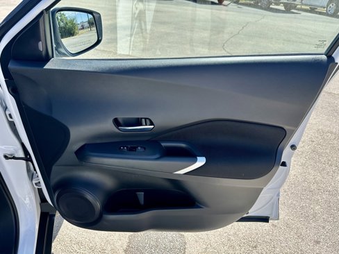 Used 2021 Nissan Kicks SV image 30