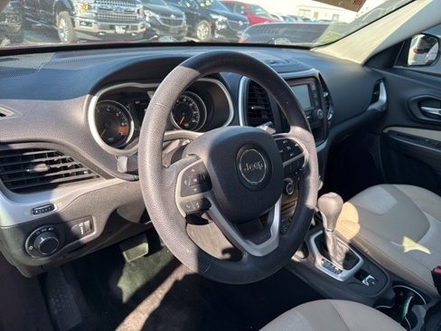 Used 2015 Jeep Cherokee Sport w/ Sport Appearance Group image 18