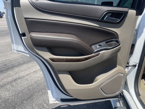 Used 2018 Chevrolet Tahoe LT w/ LT Signature Package image 17