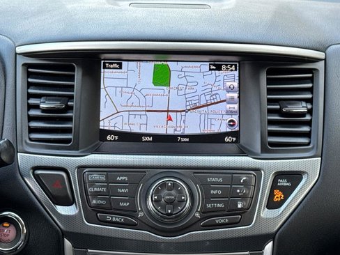 Used 2019 Nissan Pathfinder SL image 22