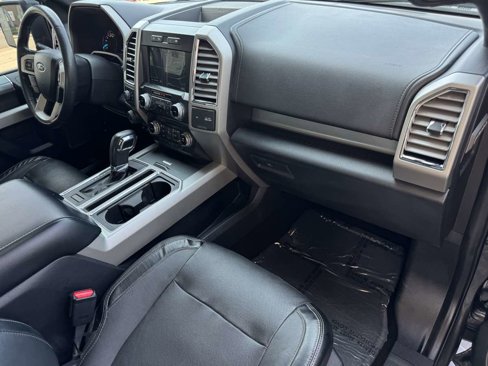 Used 2016 Ford F150 Lariat w/ Equipment Group 502A Luxury image 23