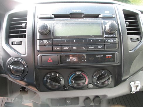 Used 2012 Toyota Tacoma 4x4 Regular Cab image 7