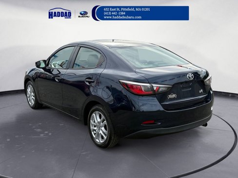 Used 2017 Toyota Yaris iA image 4