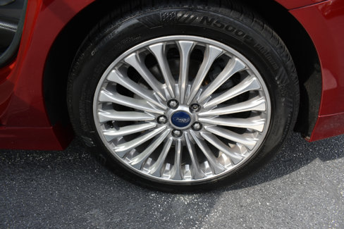 Used 2015 Ford Fusion Titanium image 37