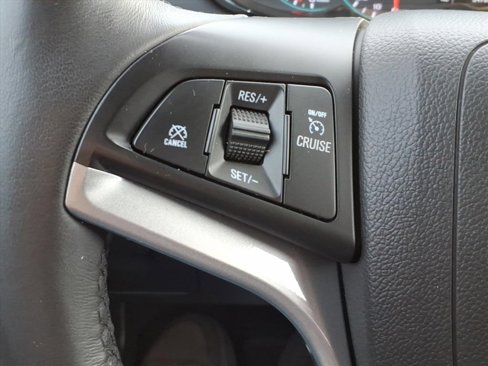 Used 2022 Chevrolet Trax LT w/ LT Convenience Package image 20