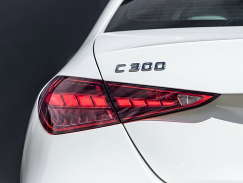 Used 2023 Mercedes-Benz C 300 4MATIC Sedan image 11