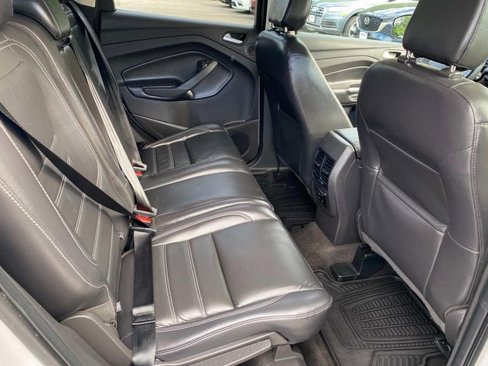 Used 2019 Ford Escape Titanium image 18