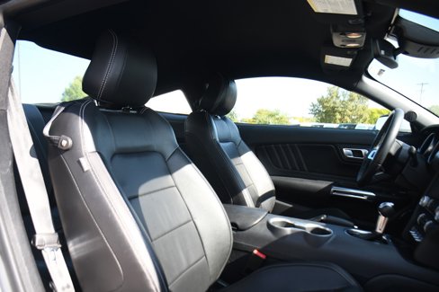 Used 2022 Ford Mustang Premium image 15