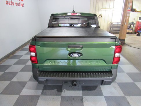 Used 2025 Ford Maverick Lariat image 4