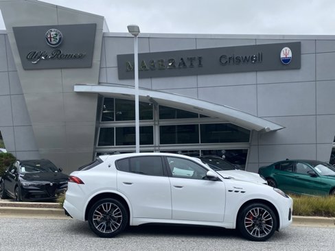 Used 2023 Maserati Grecale Modena image 4