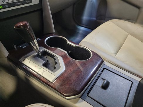 Used 2014 Toyota Camry XLE image 26
