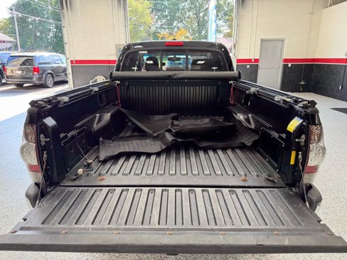 Used 2011 Toyota Tacoma 4x4 Double Cab image 26