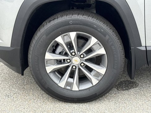 New 2026 Chevrolet Equinox LT w/ Convenience Package II image 9