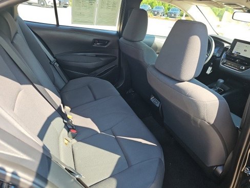 Used 2023 Toyota Corolla LE image 16