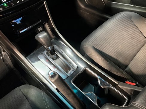 Used 2016 Honda Accord EX image 30