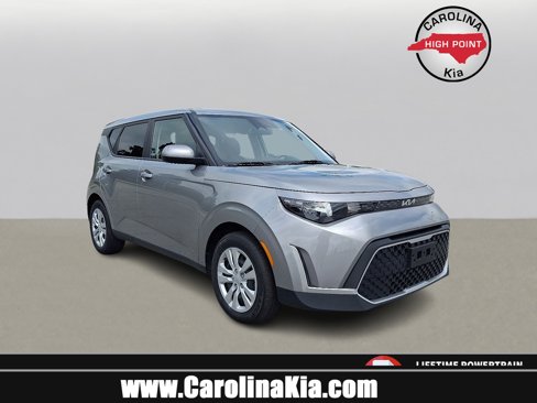 Used 2023 Kia Soul LX image 1