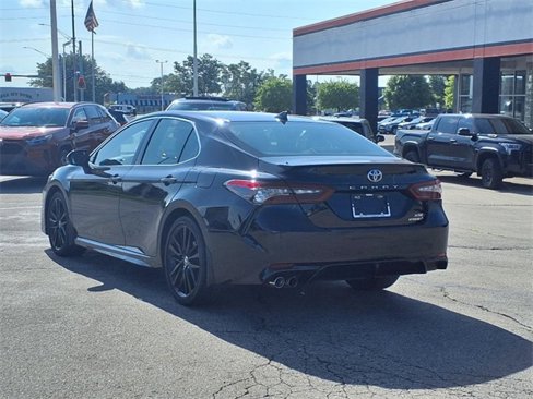 Used 2021 Toyota Camry XSE image 9