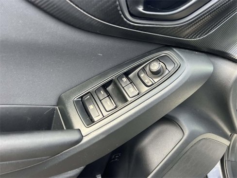 Used 2018 Subaru Crosstrek 2.0i Premium image 14