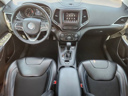 Used 2019 Jeep Cherokee Latitude Plus image 7