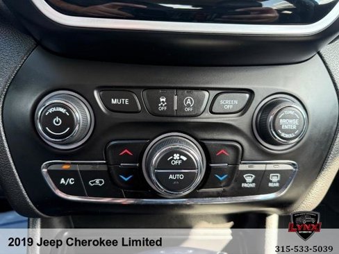 Used 2019 Jeep Cherokee Limited w/ Technology Group image 13