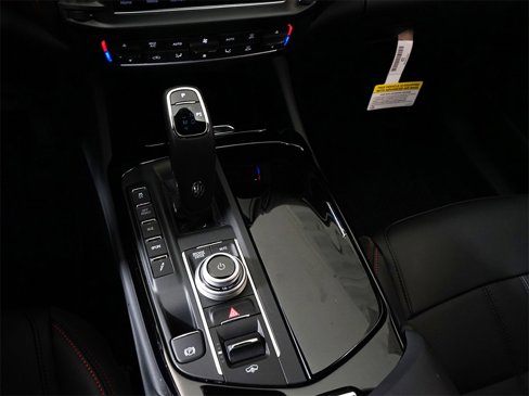 New 2024 Maserati Levante GT Ultima image 13
