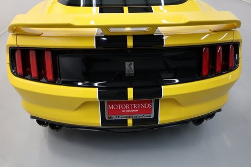 Used 2016 Ford Mustang Shelby GT350 w/ Technology Package image 60