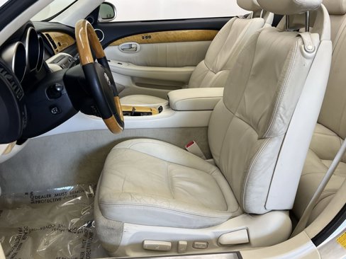Used 2003 Lexus SC 430 Convertible image 12