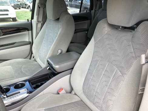 Used 2017 Buick Enclave Convenience image 9