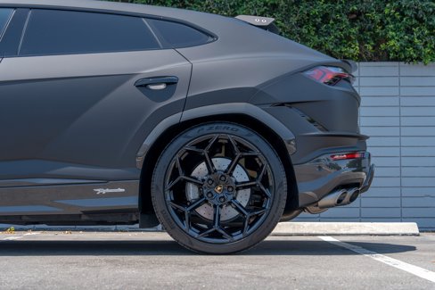 Used 2023 Lamborghini Urus Performante image 23