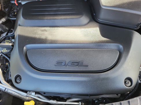 Used 2020 Chrysler Pacifica Touring-L image 16