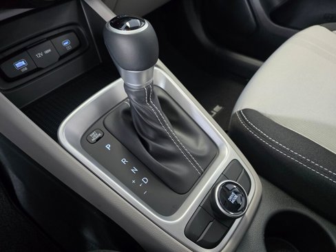 New 2025 Hyundai Venue SEL image 20