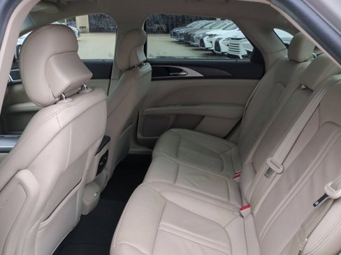 Used 2019 Lincoln MKZ Reserve image 12