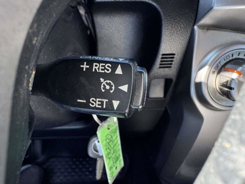 Used 2018 Toyota 4Runner 4WD image 23