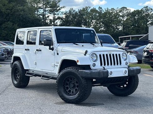 Used 2016 Jeep Wrangler Unlimited Sahara image 8