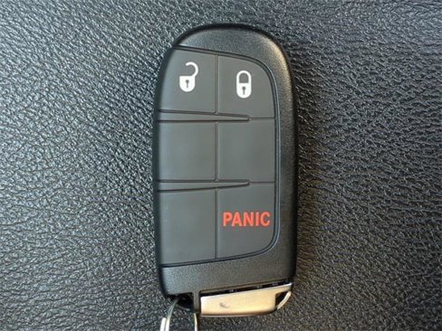 Certified 2024 Jeep Compass Latitude image 33