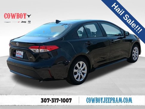 Used 2022 Toyota Corolla LE image 6
