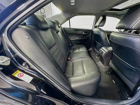 Used 2017 Toyota Camry XLE image 27